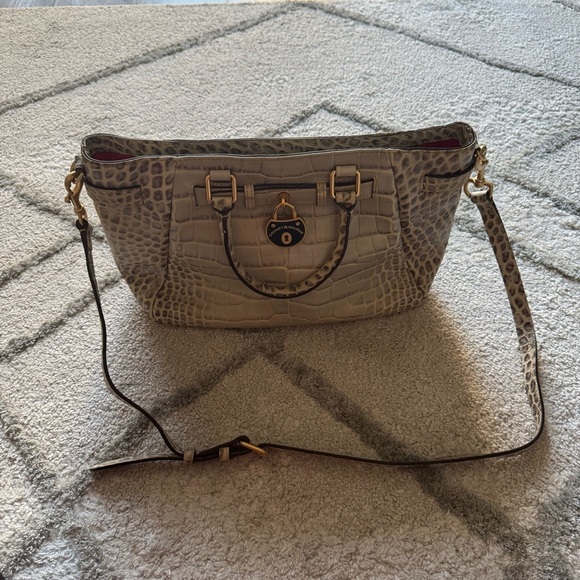 Dooney and Bourke Satchel Bag croc embossed reptile gray cream leather - Picture 14 of 14